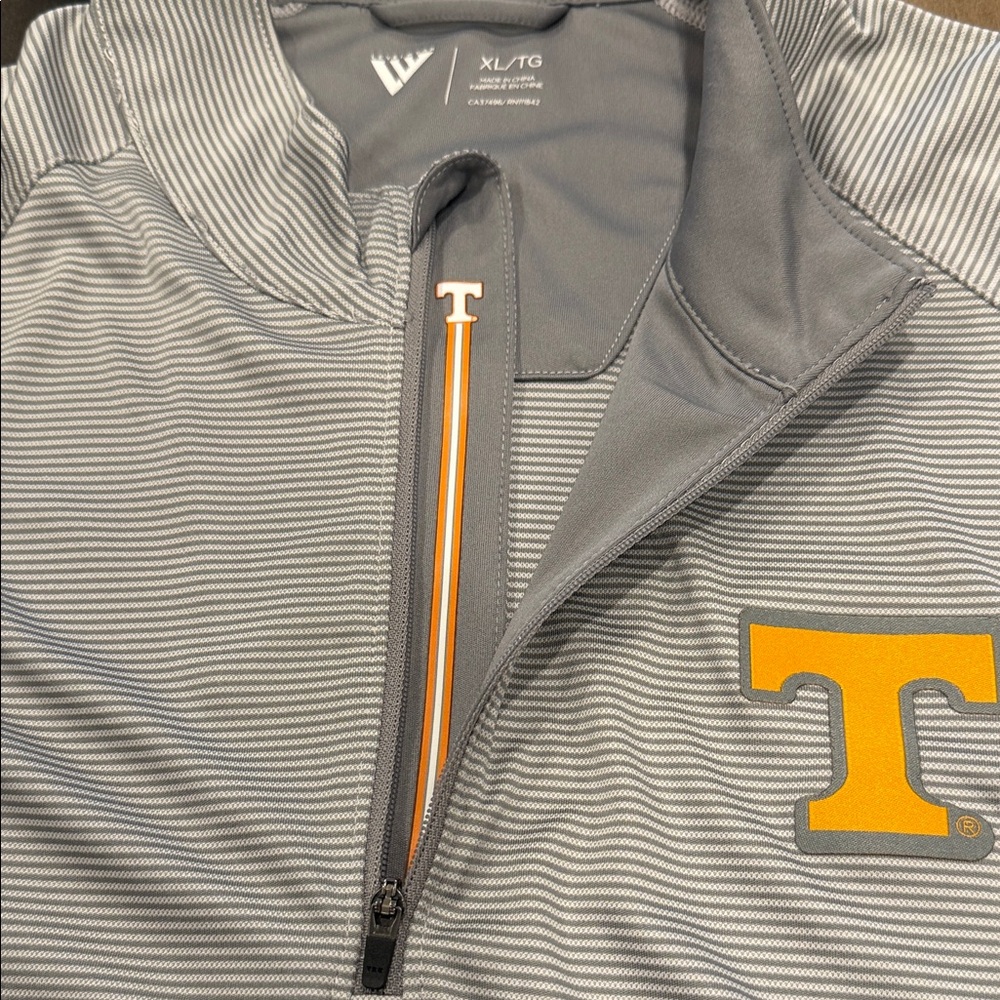 Levelwear Tennessee Volunteers Gray Quarter-Zip Pullover - Picture 3 of 3